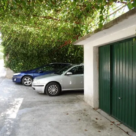 Mio - 100 M From Beach Apartment Podglavica