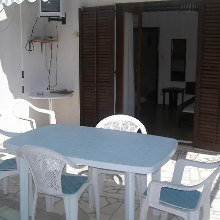 Mio - 100 M From Beach Apartment Podglavica