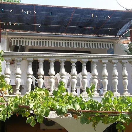 Mio - 100 M From Beach Apartment Podglavica