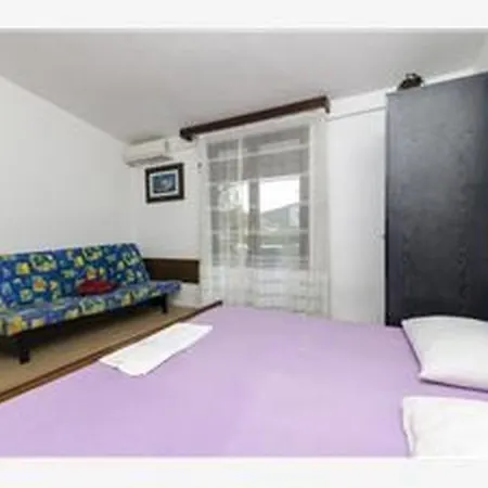 Mio - 100 M From Beach Apartment Podglavica