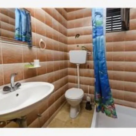 Mio - 100 M From Beach Apartment *